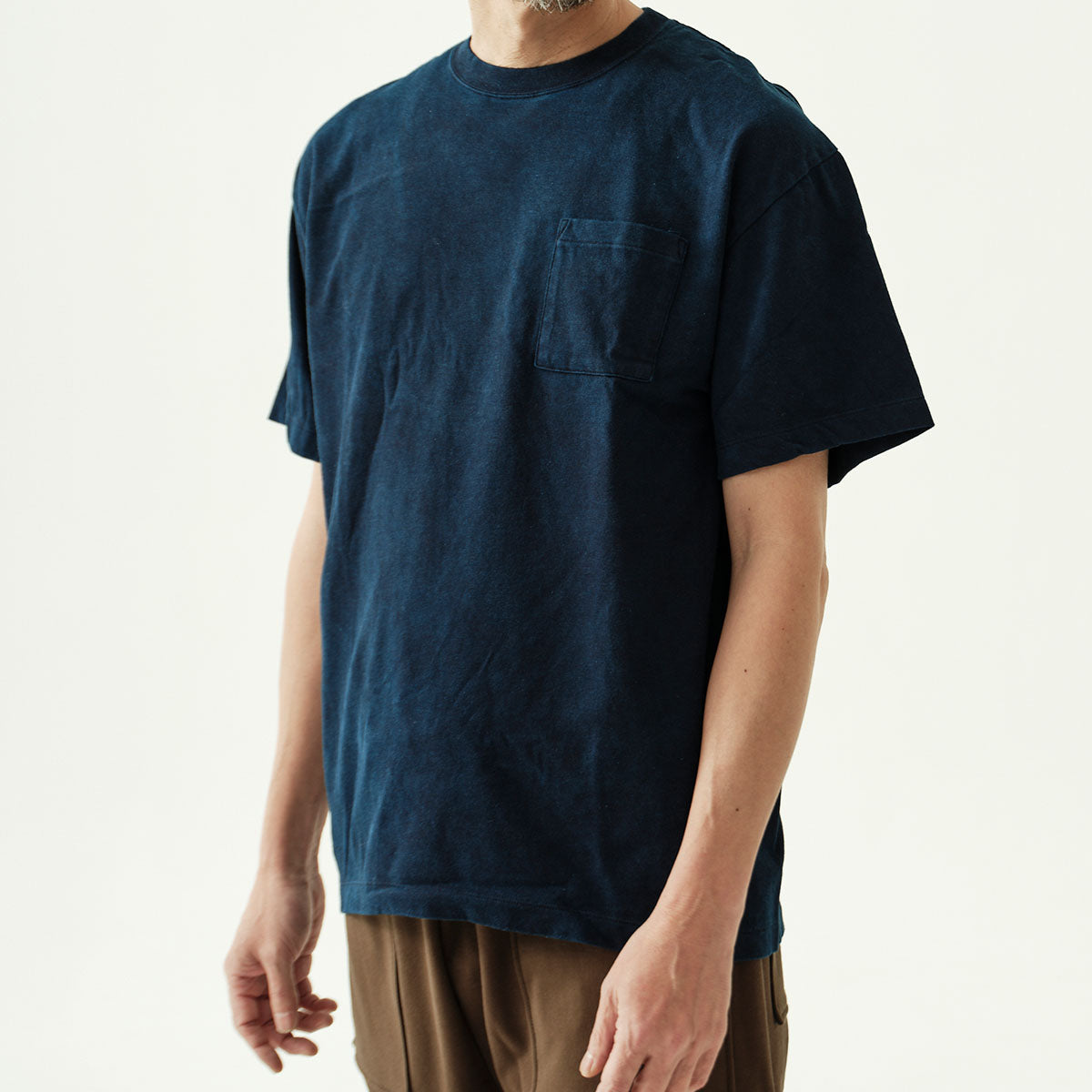 ANGLE 藍染めTシャツ